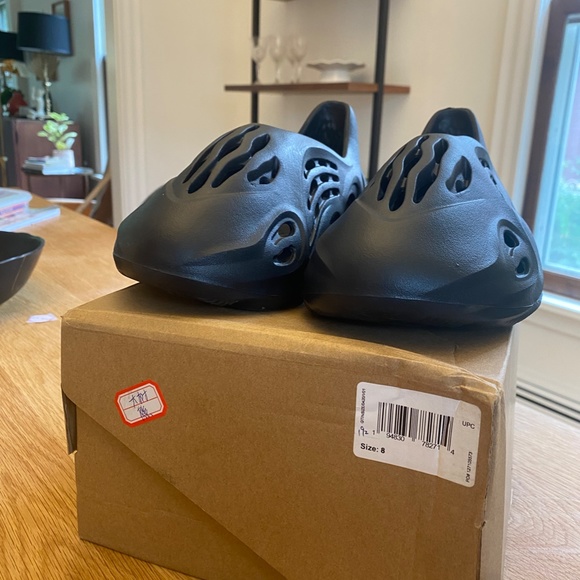 Adidas Mens Yeezy Foam Runner HP8739 Onyx - Size 8